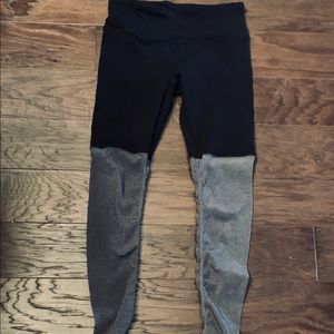 alo SZ-M Great Condition Retail $118.00